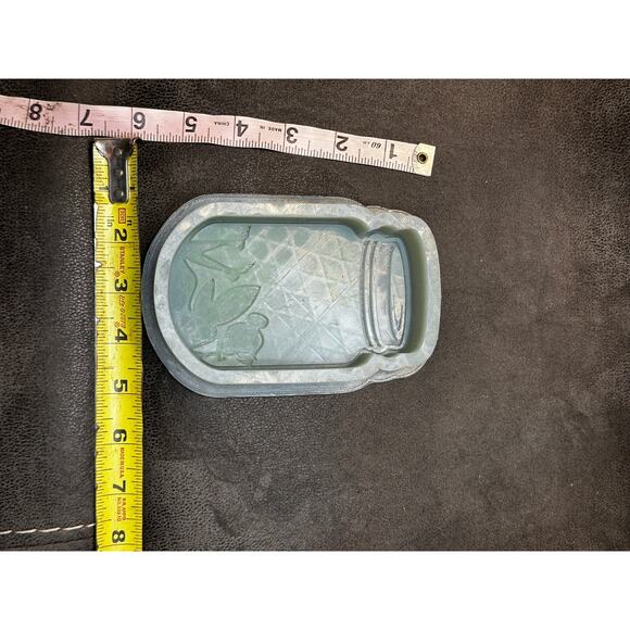 🧚 Tinker Bell in Mason Jar Silicone Mold for Freshies, Resin, or Crafts - Picture 2 of 5